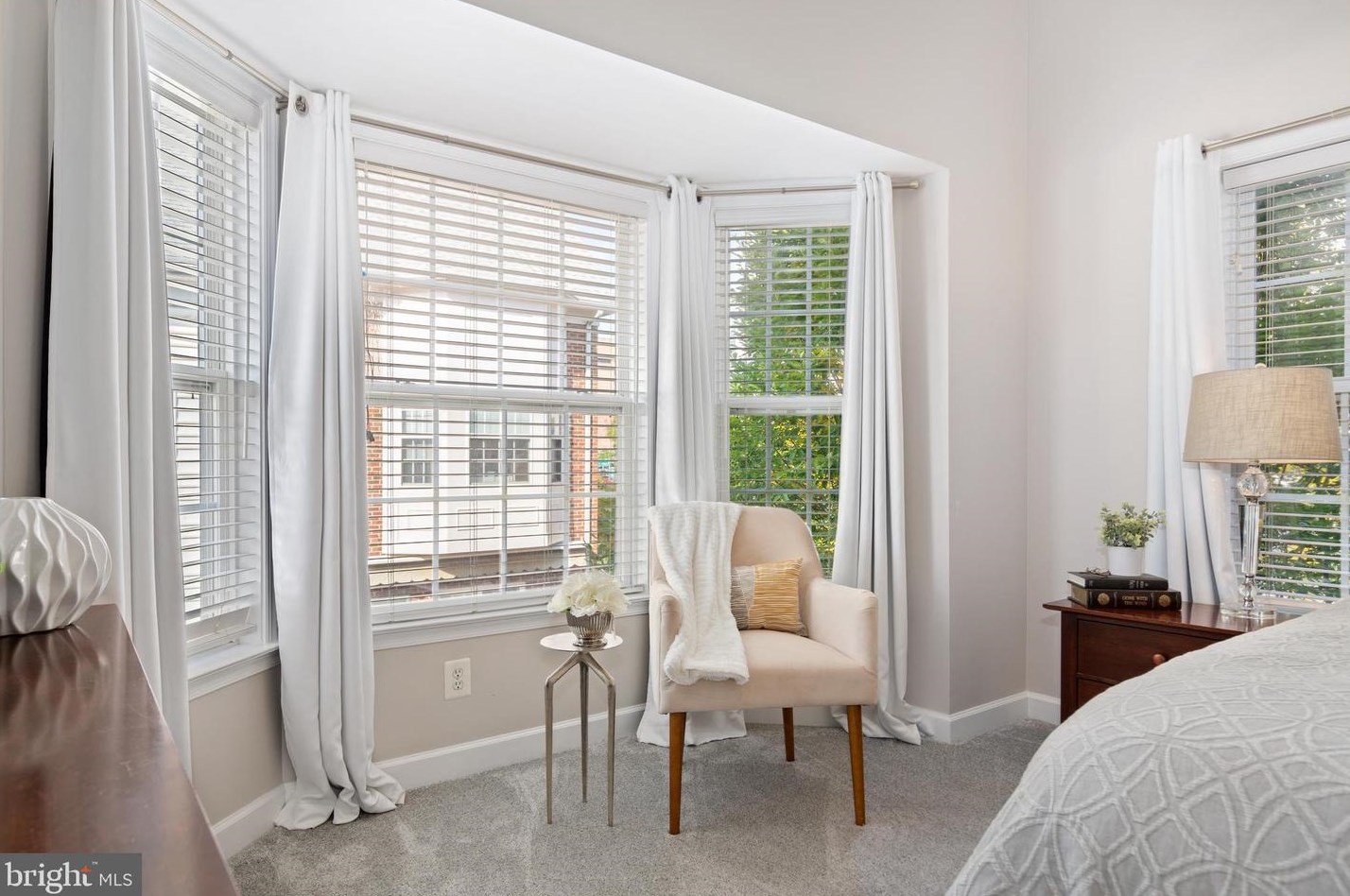 824 Capitol Square Pl, Washington DC 20024-2493 exterior