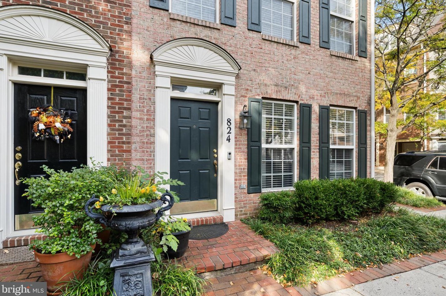 824 Capitol Square Pl, Washington DC 20024-2493 exterior