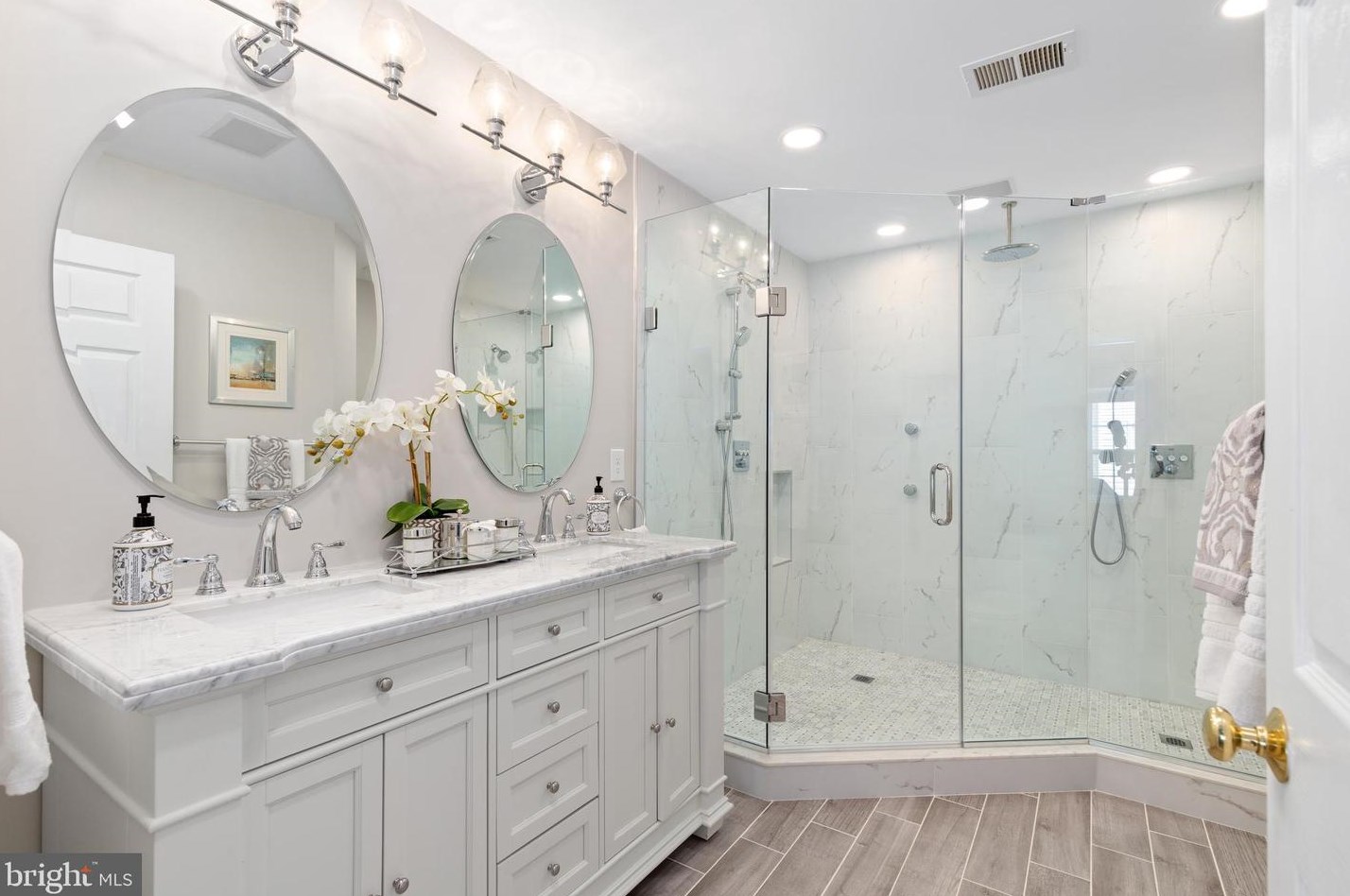 824 Capitol Square Pl, Washington DC 20024-2493 exterior