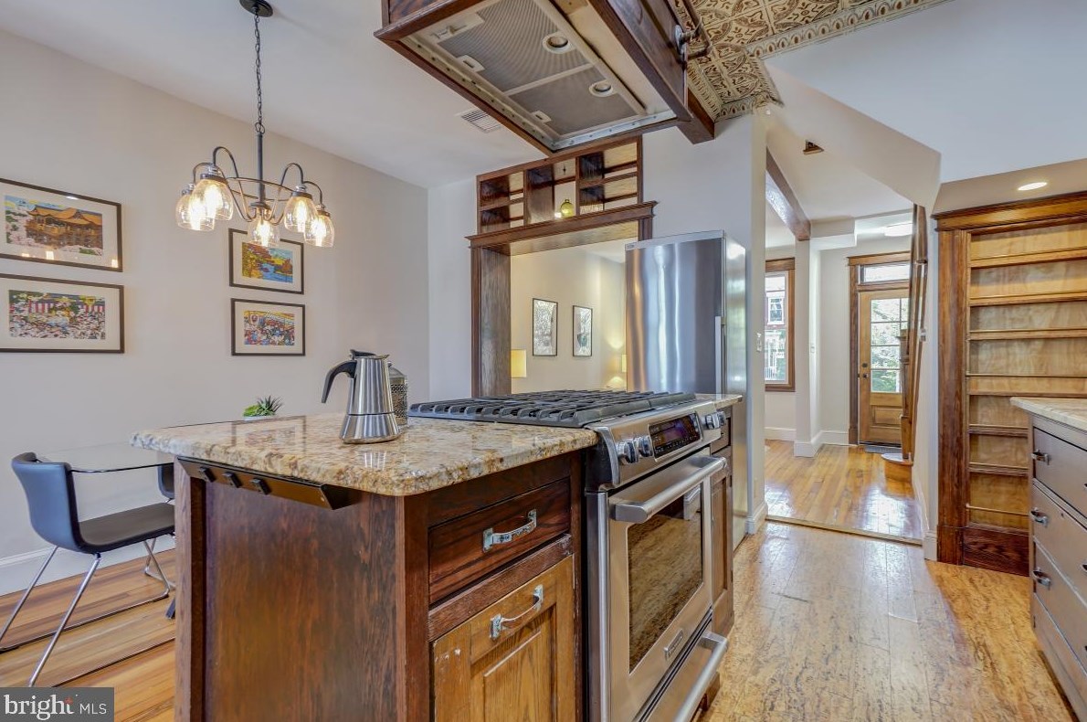 1320 Corbin Pl, Washington DC 20002 exterior