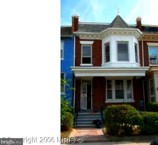 740 Newton Pl Nw, Washington, DC 20010