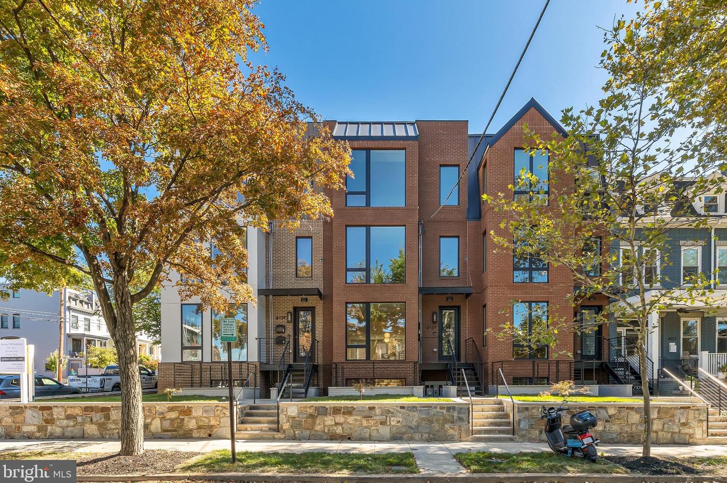 4129 8th St, Washington, DC 20011-7945