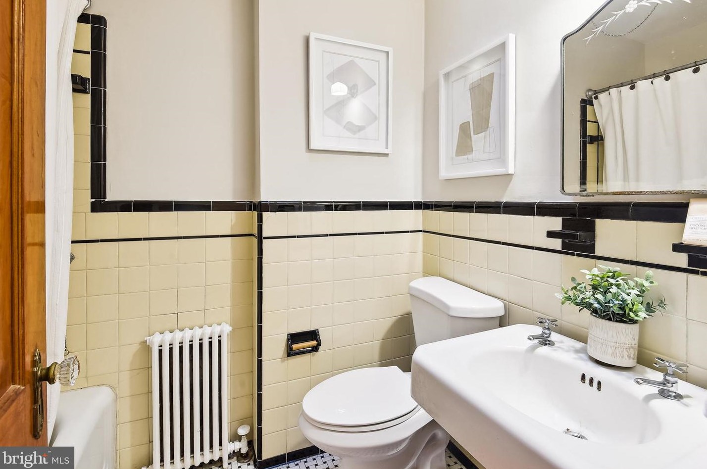 40 Hamilton St, Washington DC 20011-6313 exterior