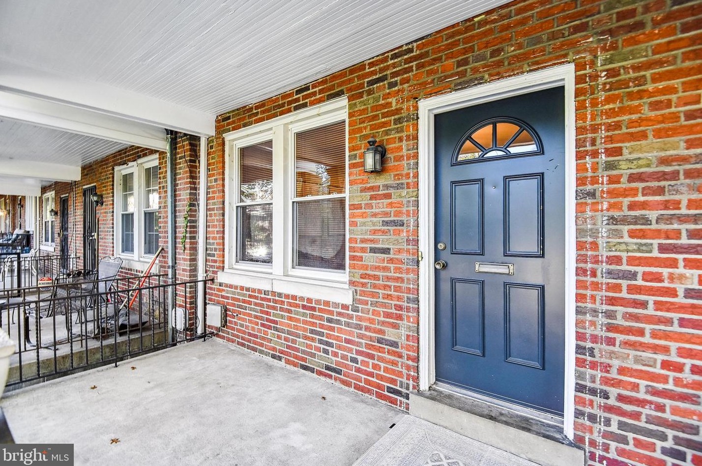 40 Hamilton St, Washington, DC 20011-6704