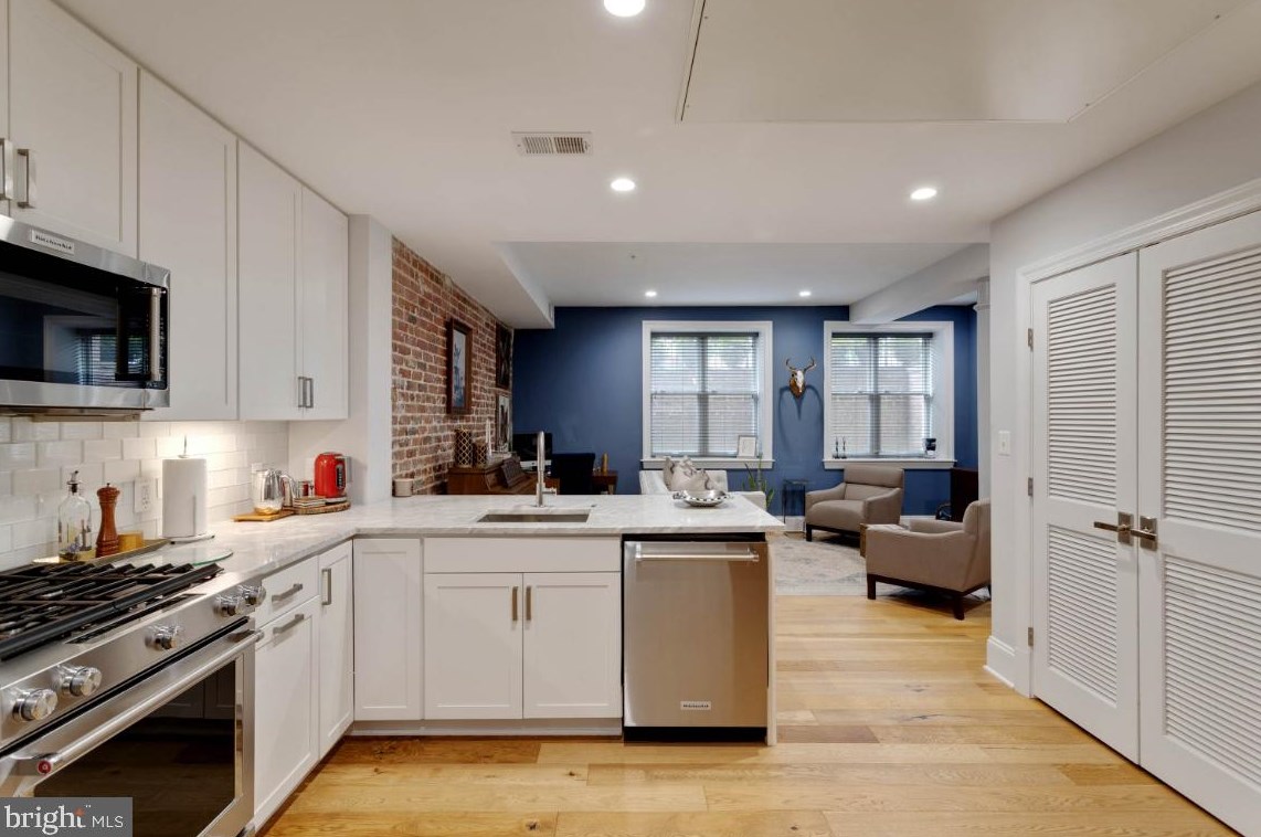 819 D St Ne #4, Washington, DC 20002