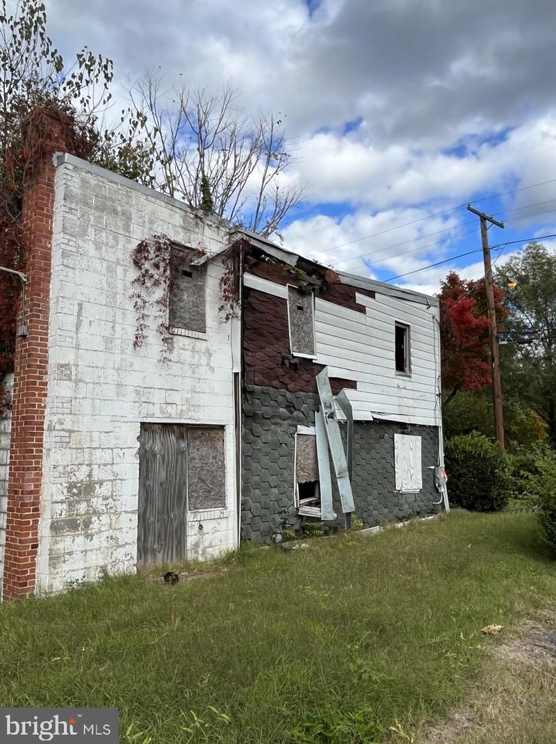 1028 46th St, Washington DC  20019-3810 exterior