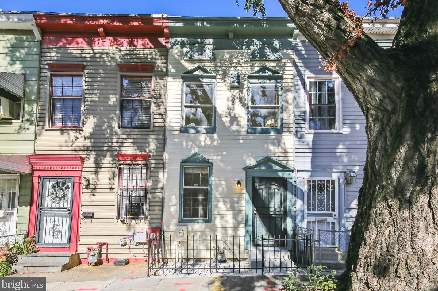1680 Kramer St, Washington, DC 20002-4559