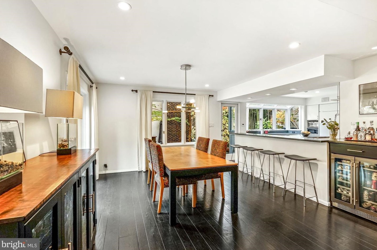 2810 Battery Pl, Washington DC  20016-3439 exterior