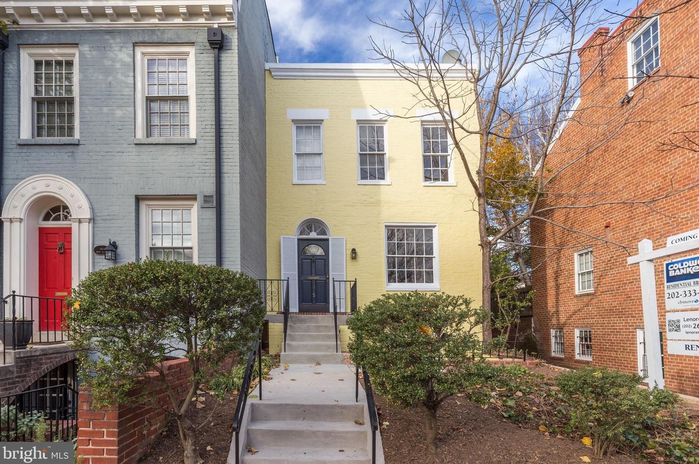 3315 Dent Pl Nw, Washington, DC 20007