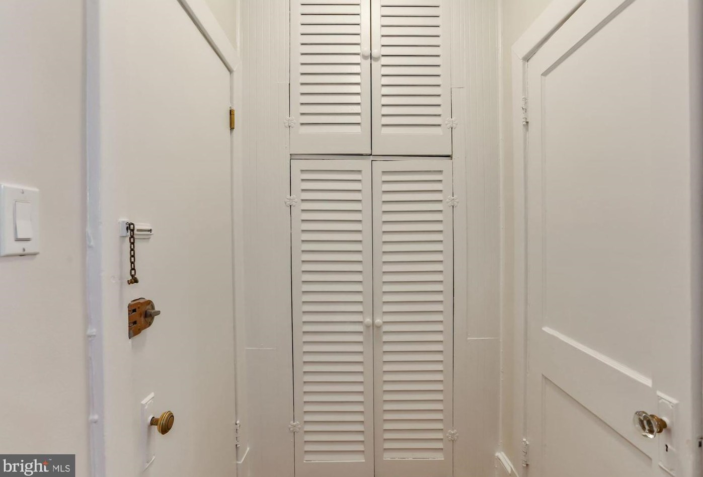 3411 29th St, Washington, DC 20008-3247