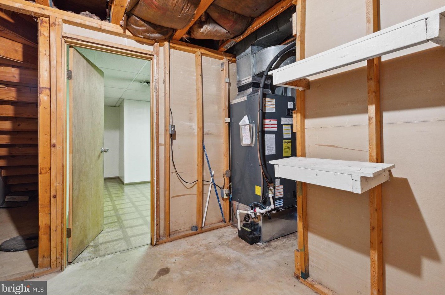 3110 Apple Rd, Washington DC 20018-1605 exterior