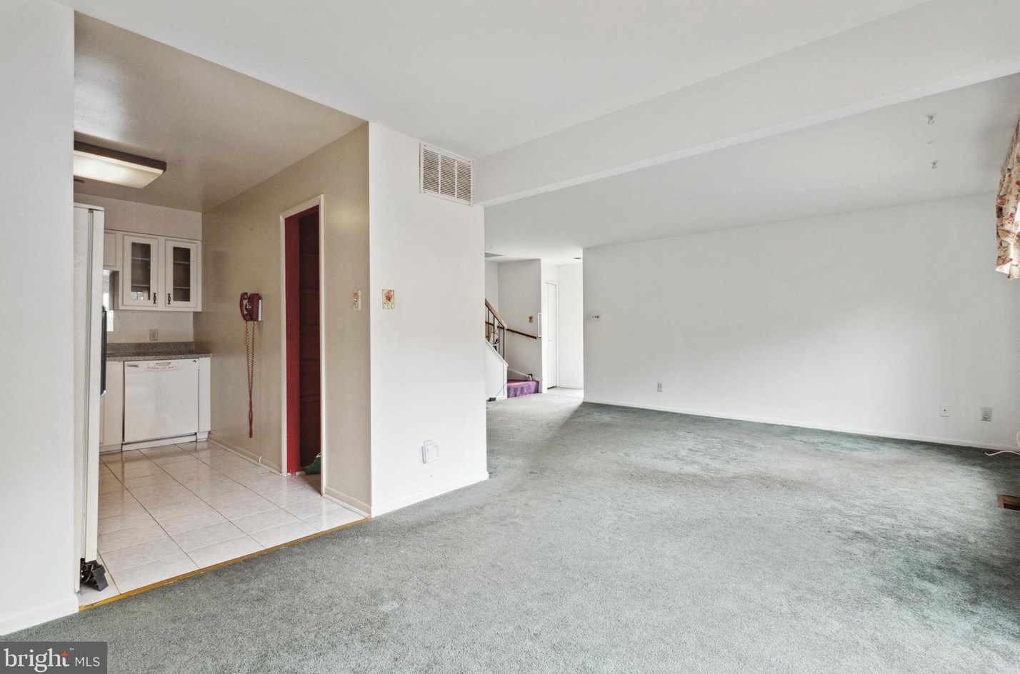 3110 Apple Rd, Washington DC 20018-1605 exterior