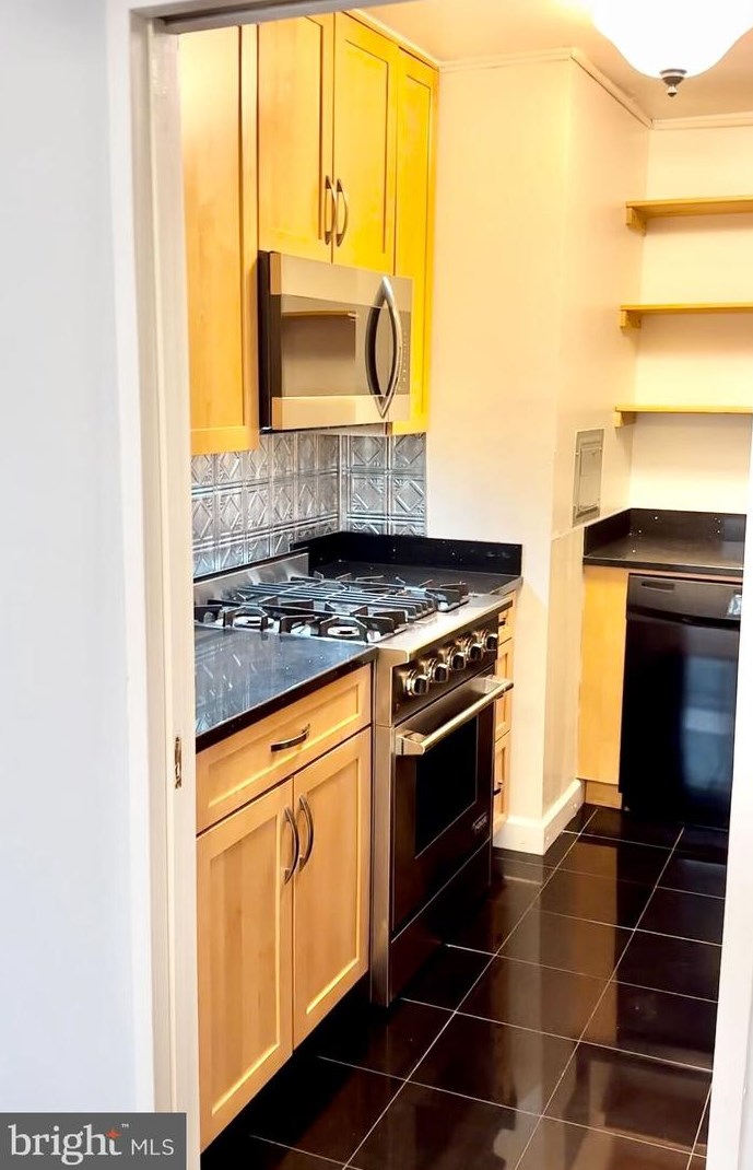 1545 18th St Nw #203, Washington, DC 20036