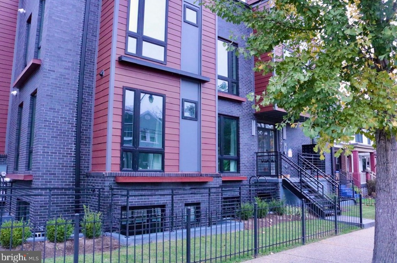 2900 12th St Ne #102, Washington, DC 20017