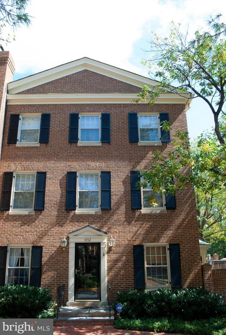 4352 Westover Pl Nw, Washington, DC 20016