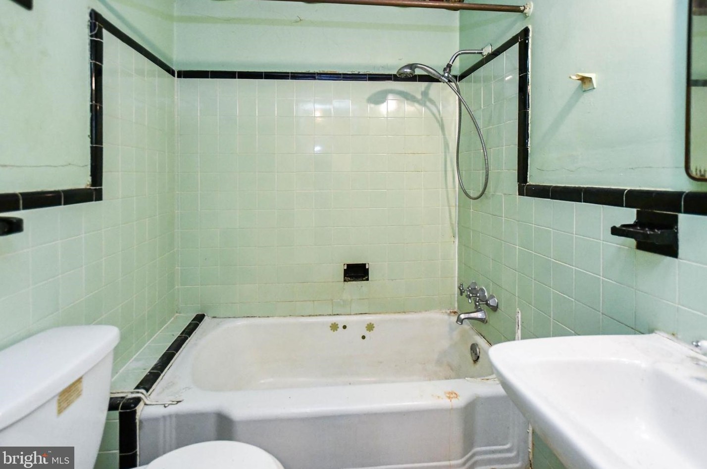 4609 Clay St, Washington DC 20019-1422 exterior