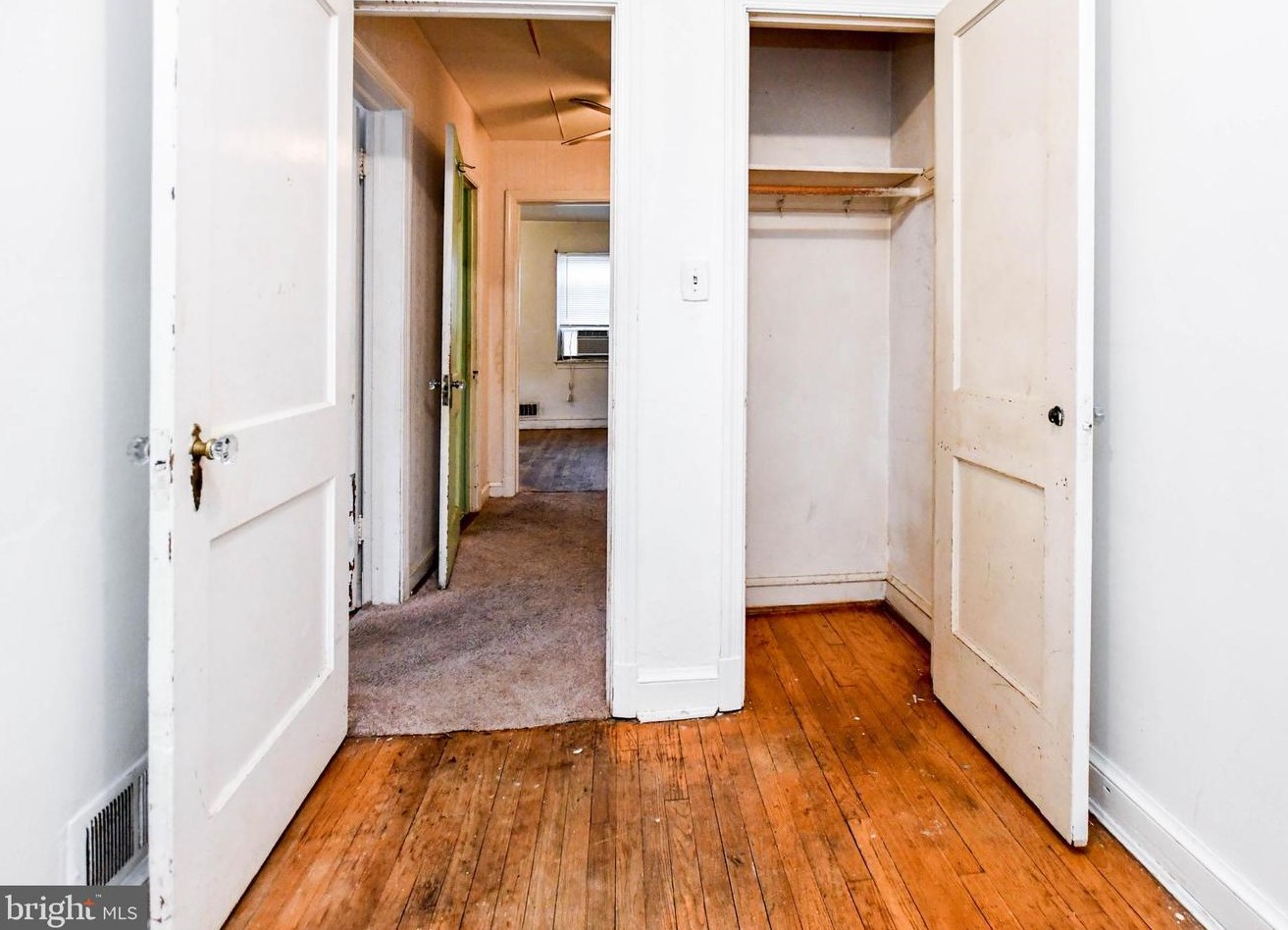 4609 Clay St, Washington DC 20019-1422 exterior