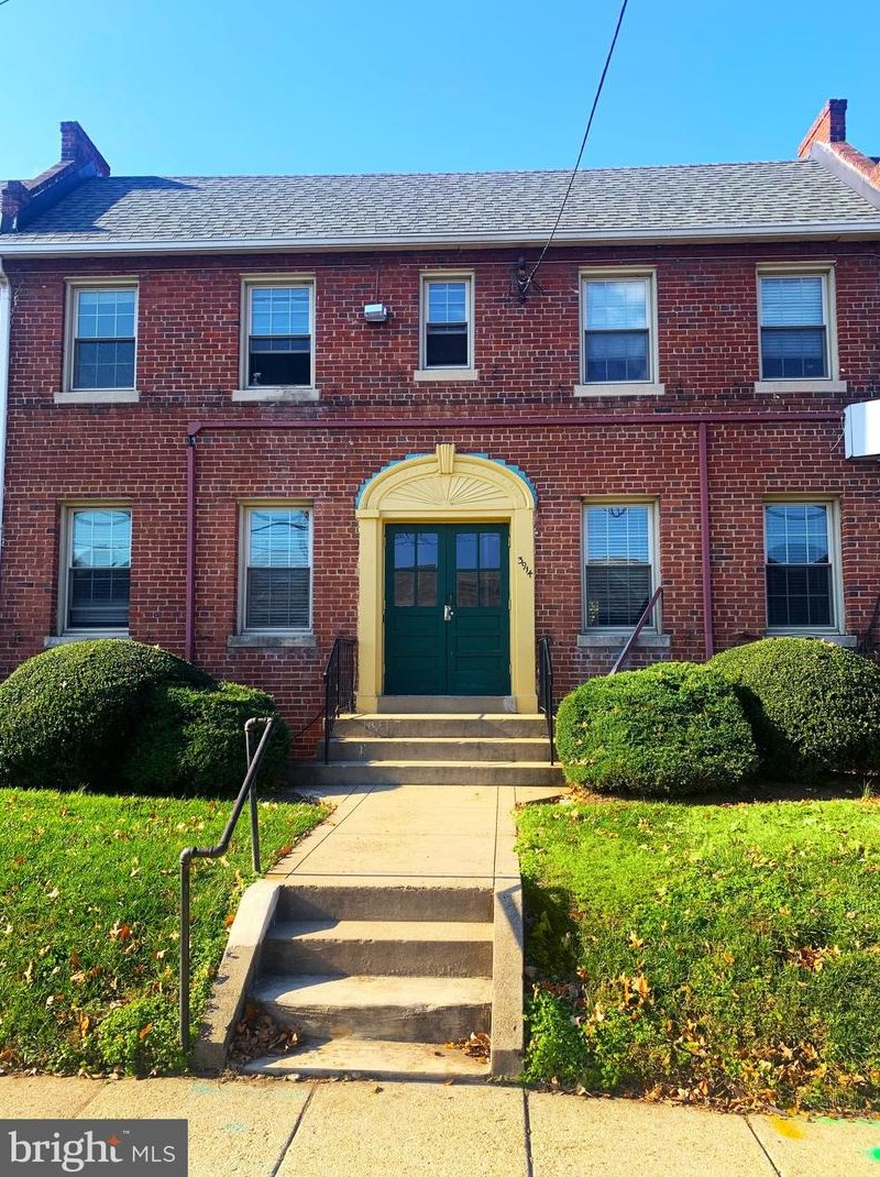 3914 10th St, Washington DC  20017-1823 exterior