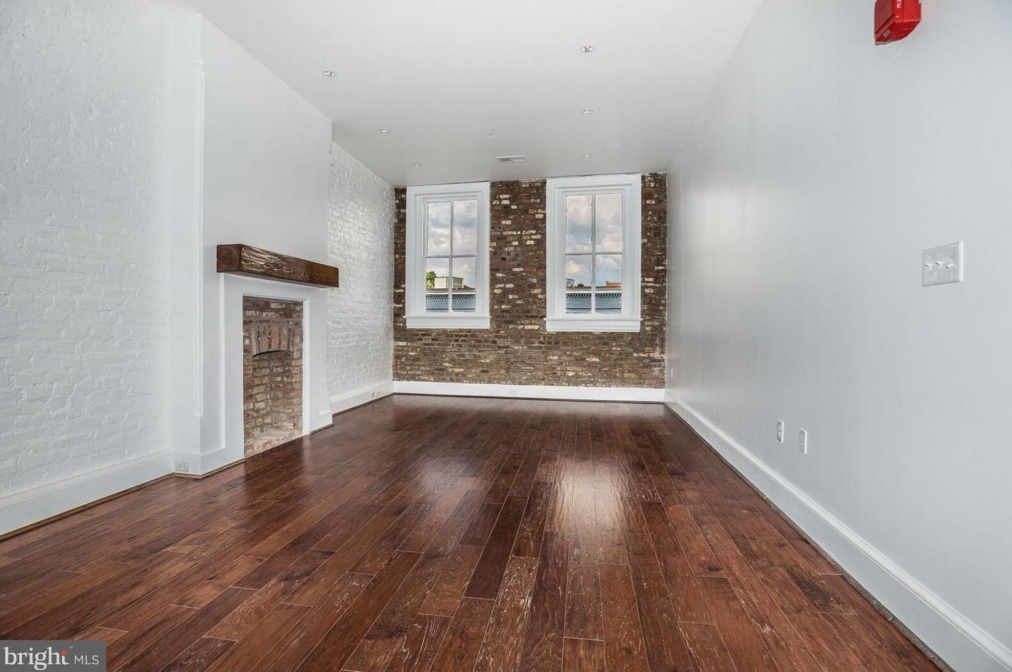 1252 Wisconsin Ave Nw #302, Washington, DC 20007