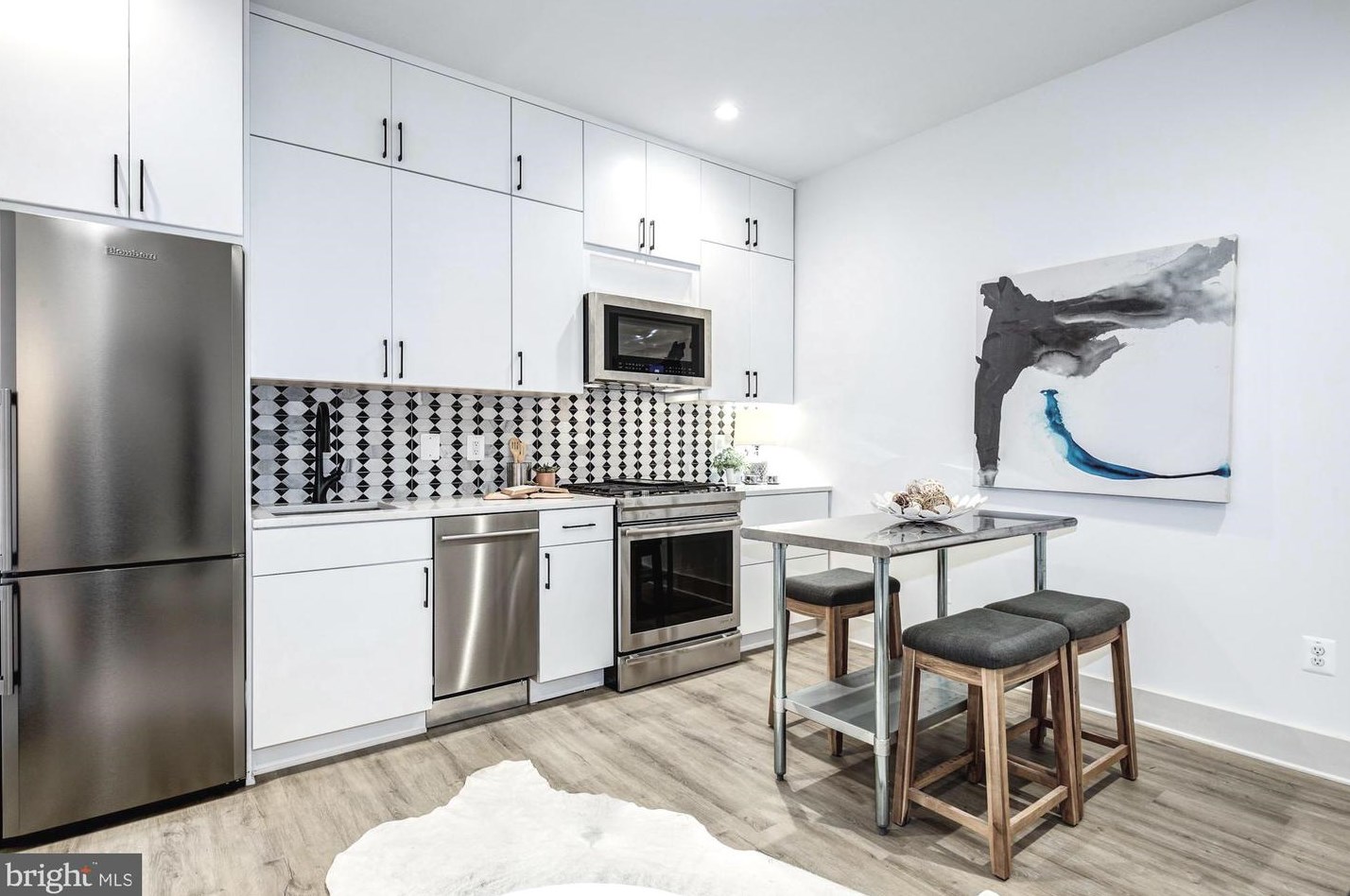 256 15th St, Washington, DC 20003-2336
