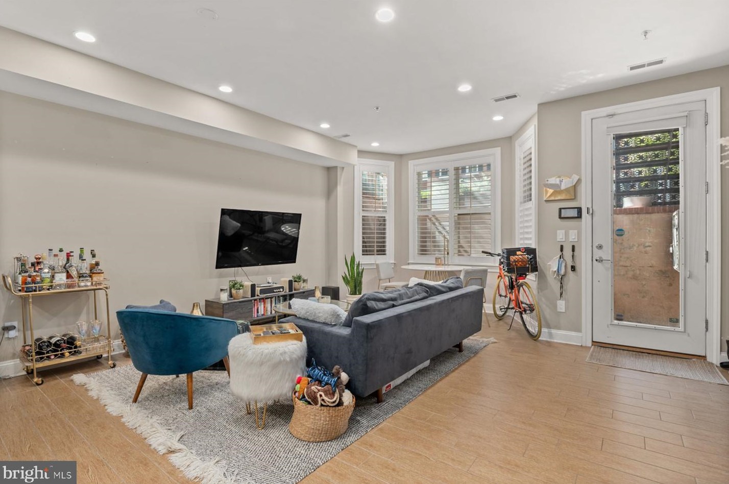 1431 Corcoran St Nw #1, Washington, DC 20009