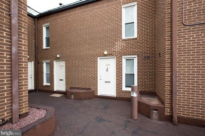 1210 33rd St Nw, Washington, DC 20007