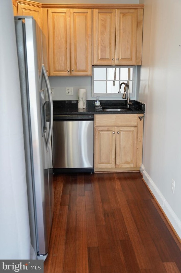 1305 E Capitol St Se Apt 303, Washington, DC 20003