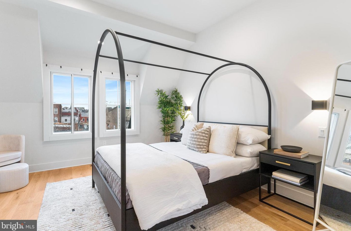 1850 5th St, Washington DC  20001-5111 exterior