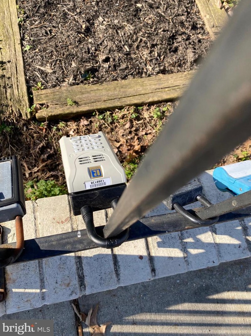 29 46th St, Washington DC 20019-8433 exterior