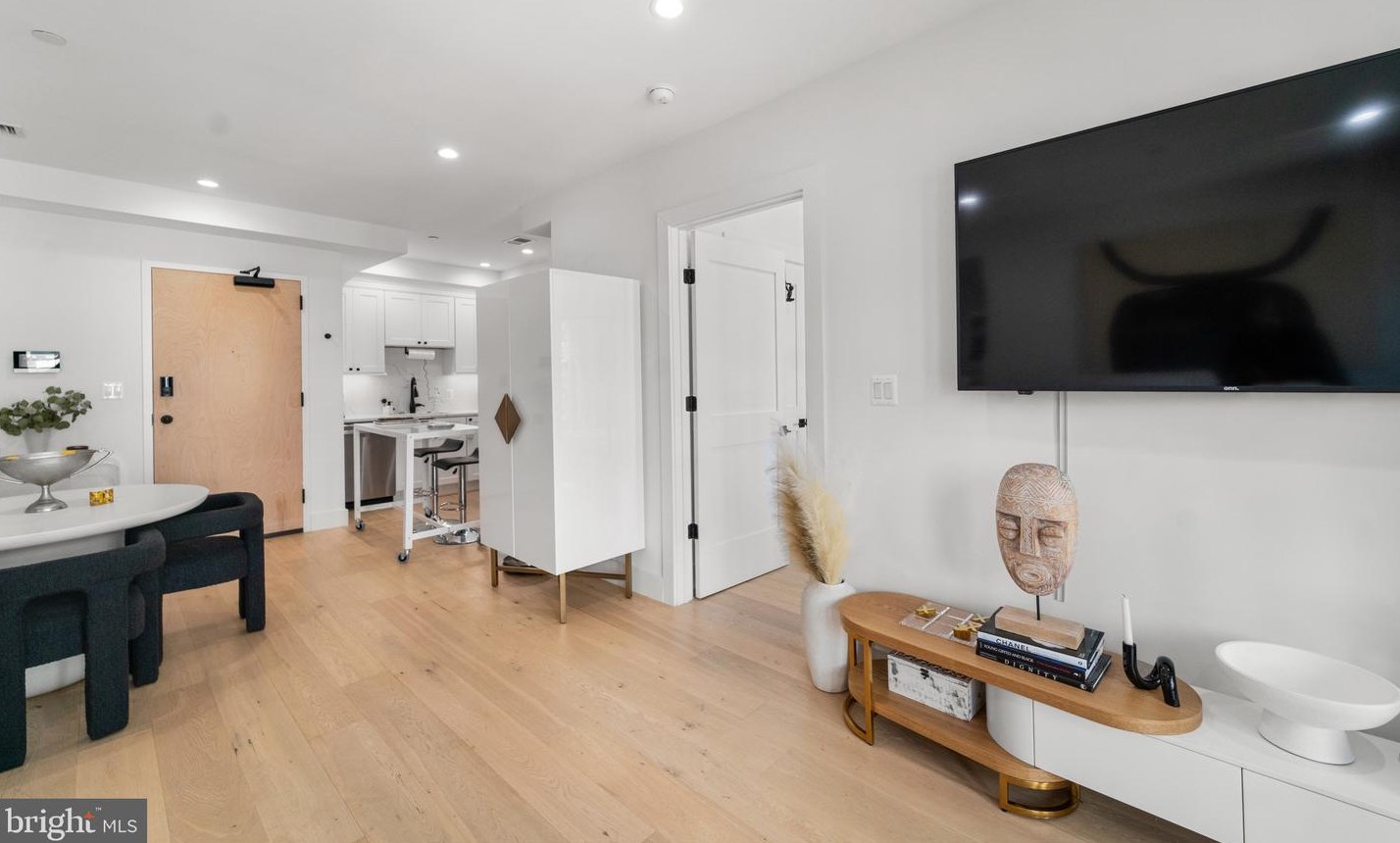 1658 K St Ne #6, Washington, DC 20002