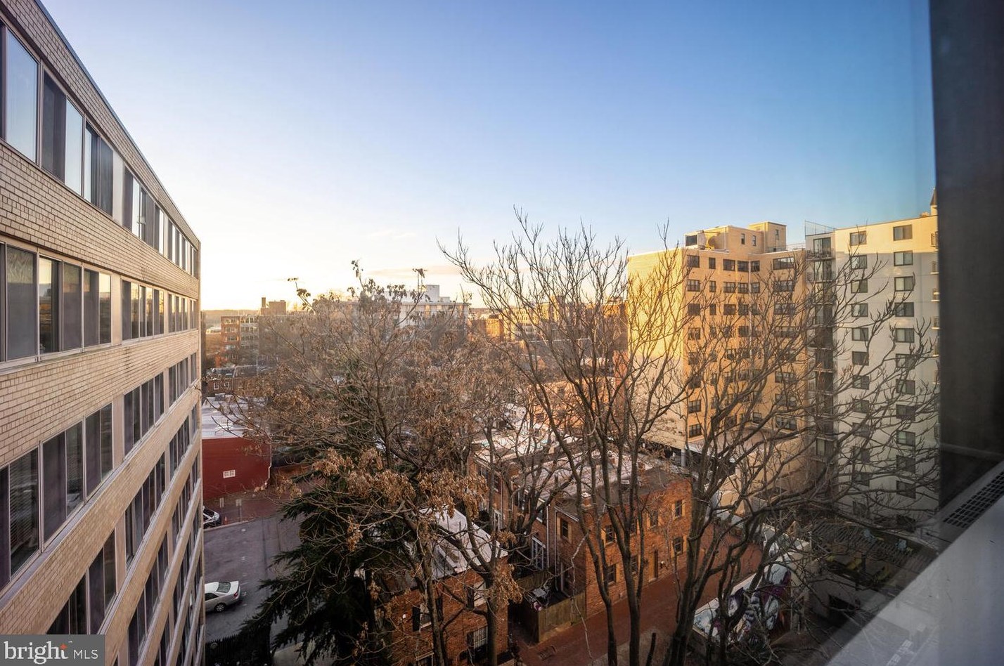 922 24th St, Washington DC  20037-2203 exterior