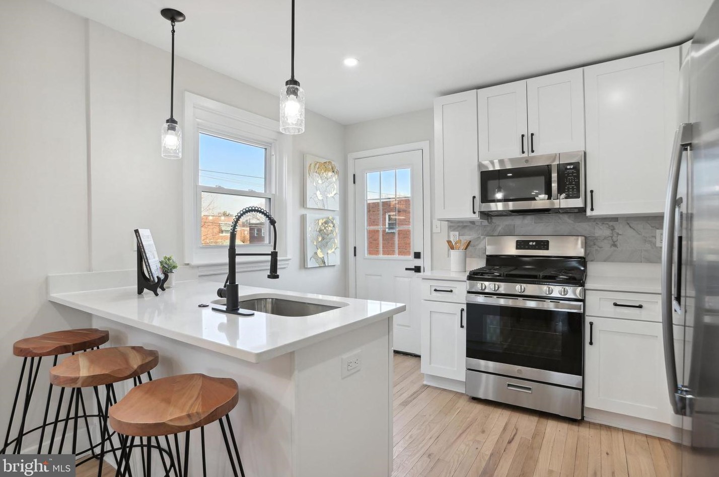 5411 Chillum Pl, Washington DC  20011-2618 exterior