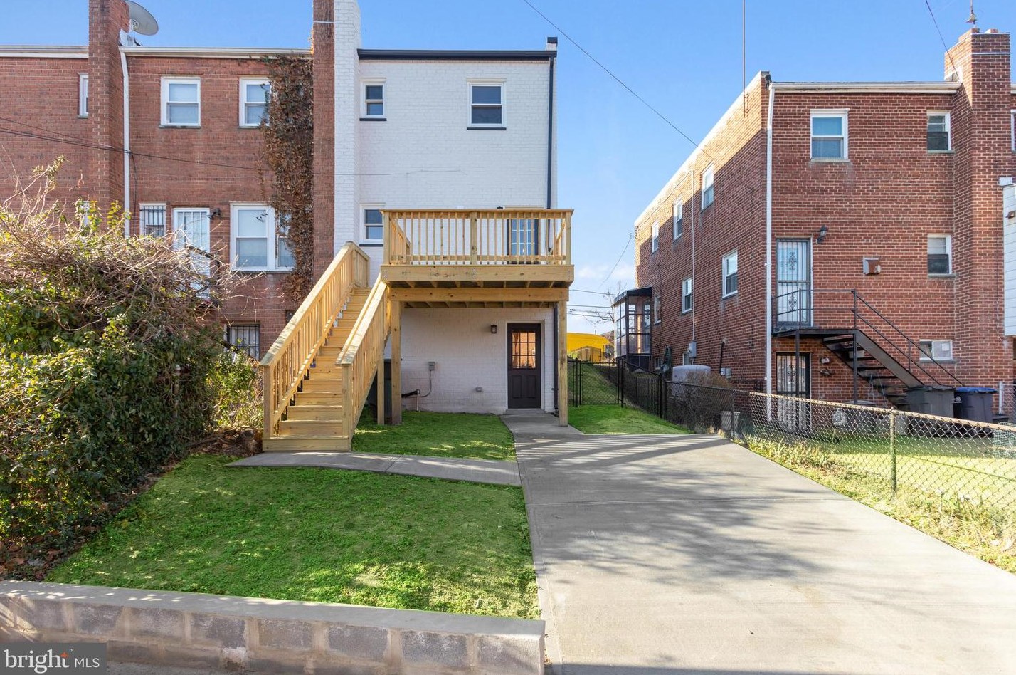 5411 Chillum Pl, Washington DC  20011-2618 exterior