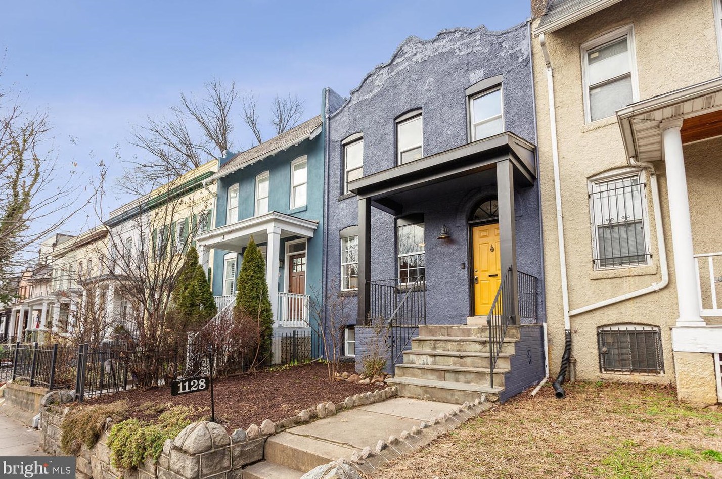1128 8th St, Washington, DC 20003-3635