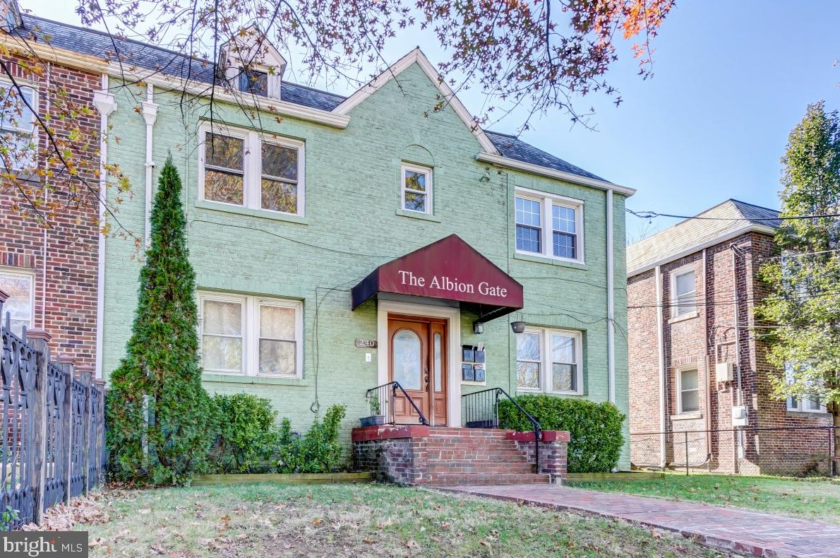 240 Hamilton St Nw #4, Washington, DC 20011