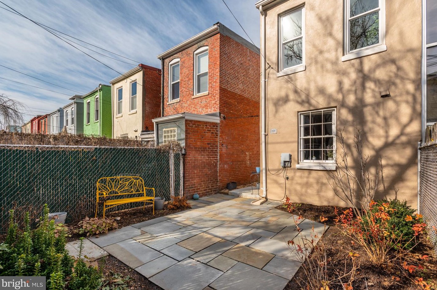 1379 F St, Washington DC  20002-5419 exterior