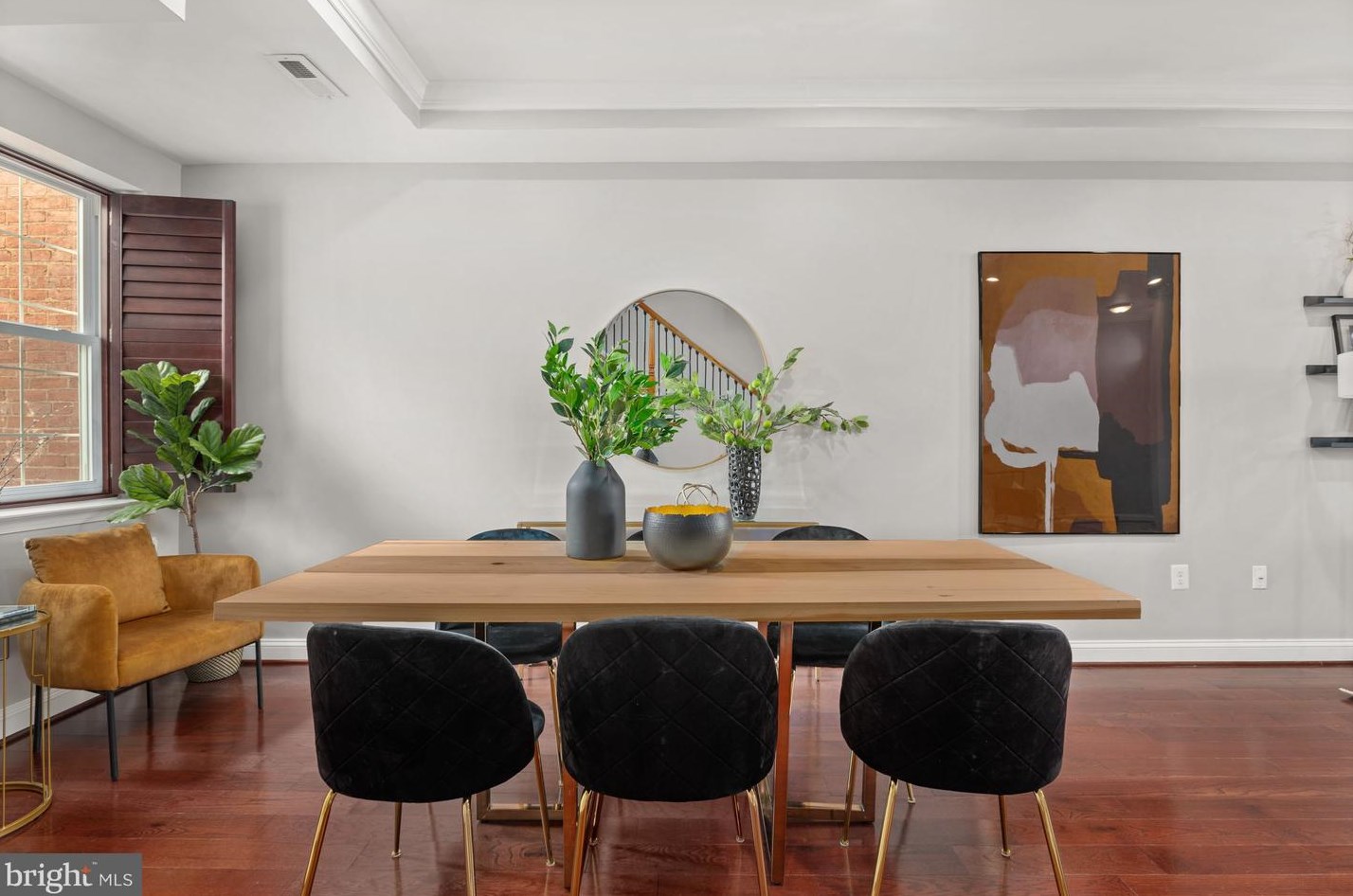 1379 F St, Washington DC  20002-5419 exterior