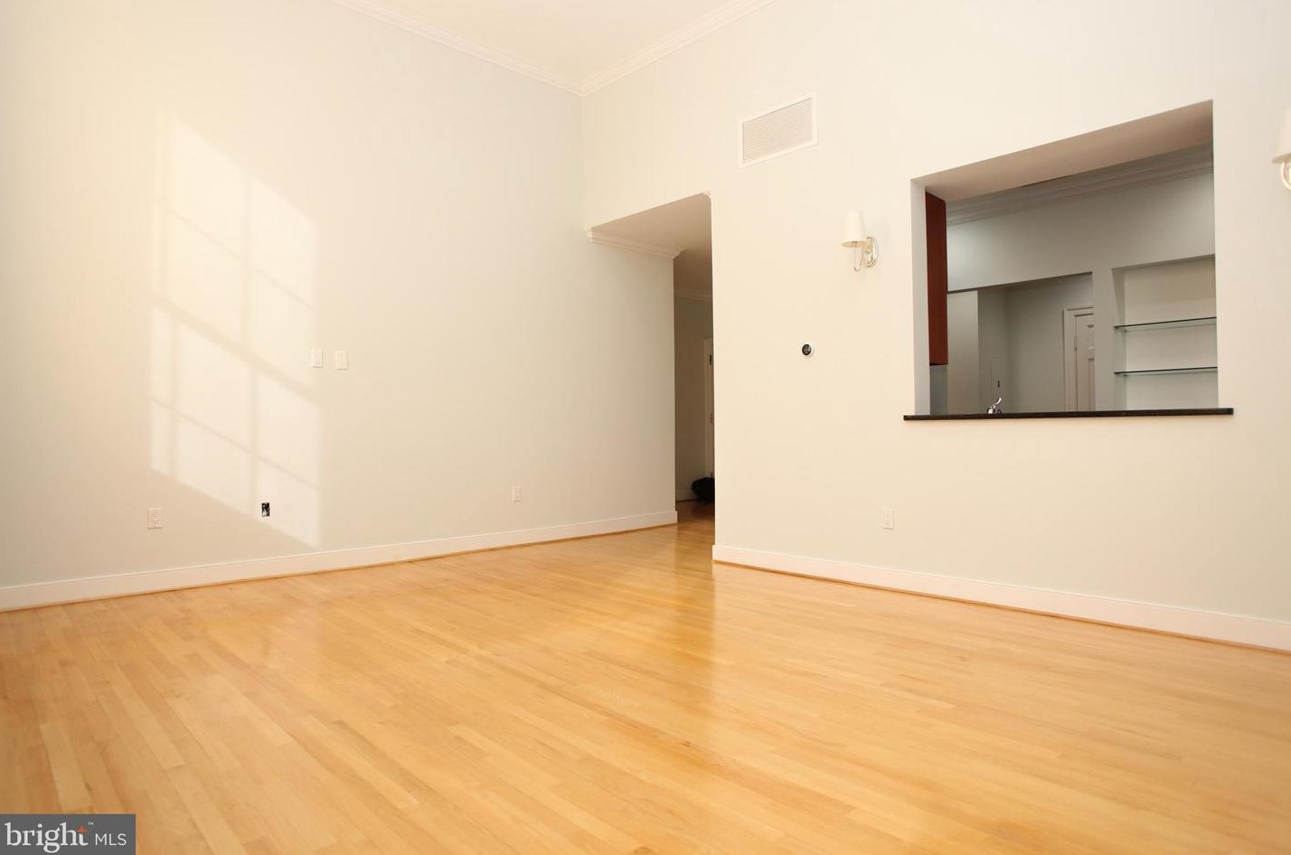 2735 Olive St Nw #10, Washington, DC 20007