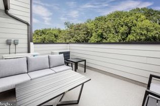 1341 Aspen St, Washington DC  20012 exterior