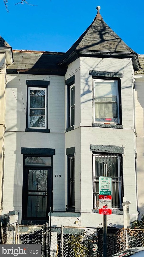 149 Thomas St Nw, Washington, DC 20001