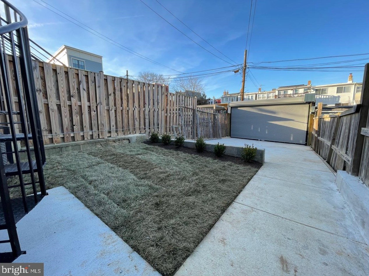 423 Newton Pl, Washington DC 20010-1716 exterior