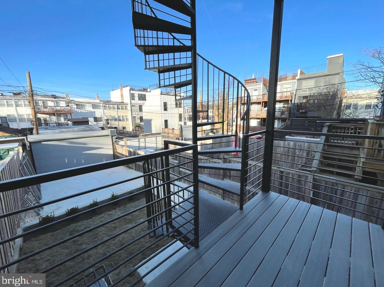 423 Newton Pl, Washington DC 20010-1716 exterior