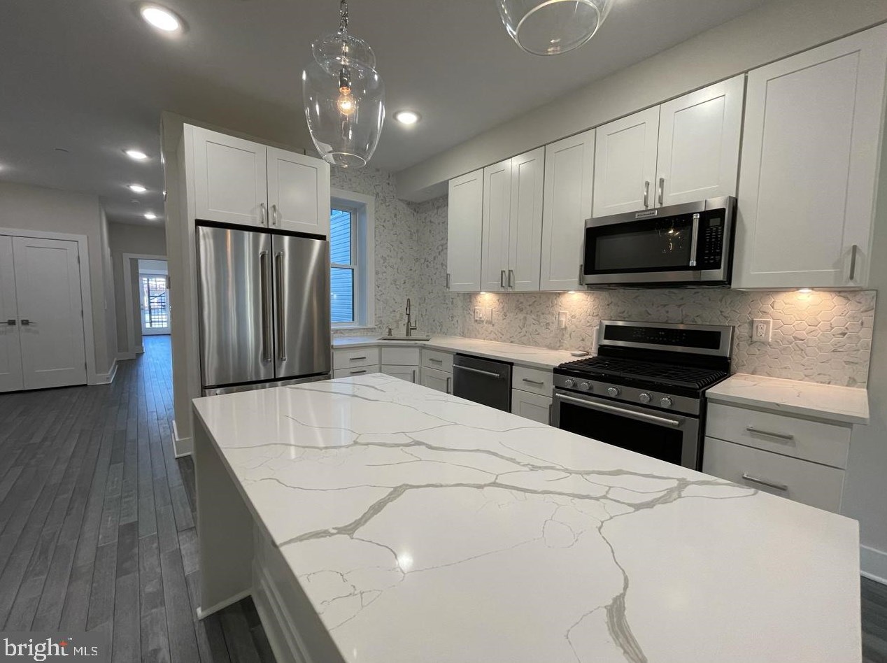 423 Newton Pl, Washington DC 20010-1716 exterior