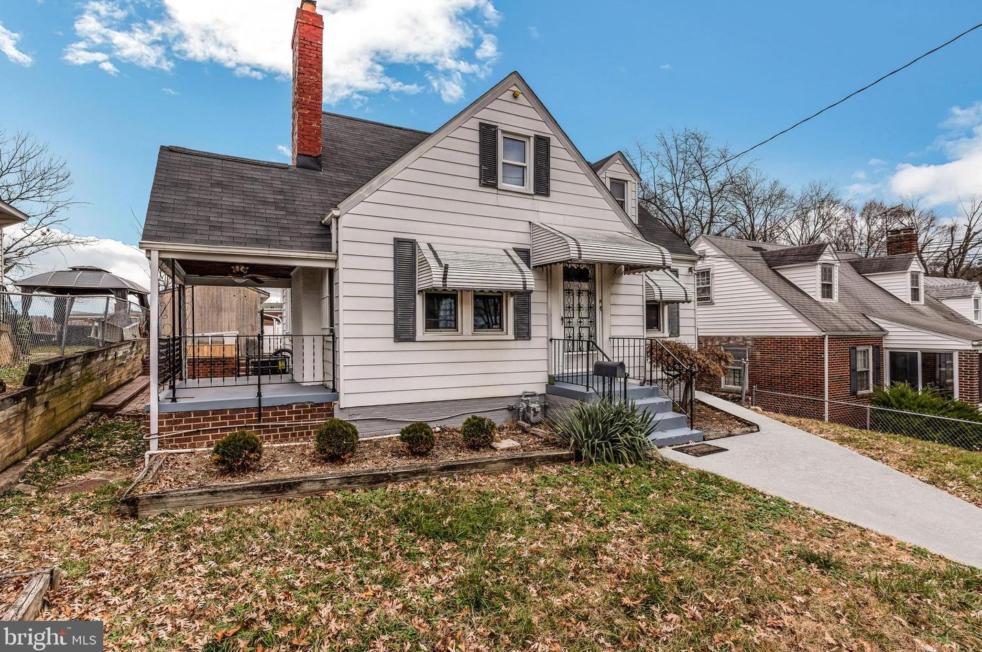 1128 46th St Se, Washington, DC 20019