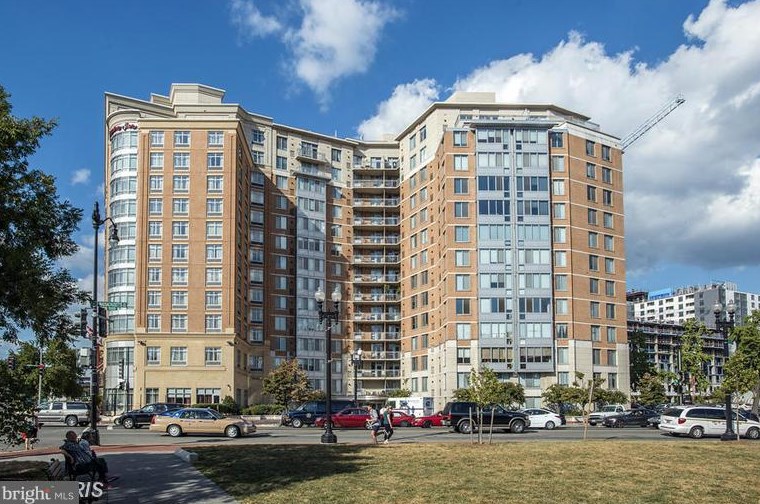 555 Massachusetts Ave Nw #218, Washington, DC 20001