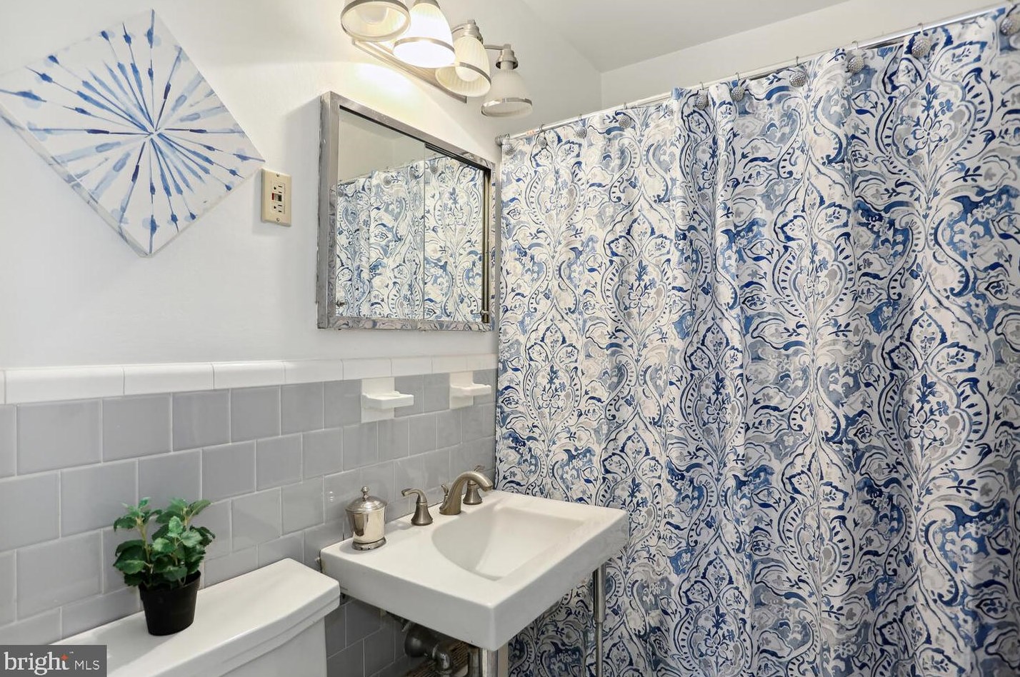 3033 New Mexico Ave, Washington DC 20016-3503 exterior