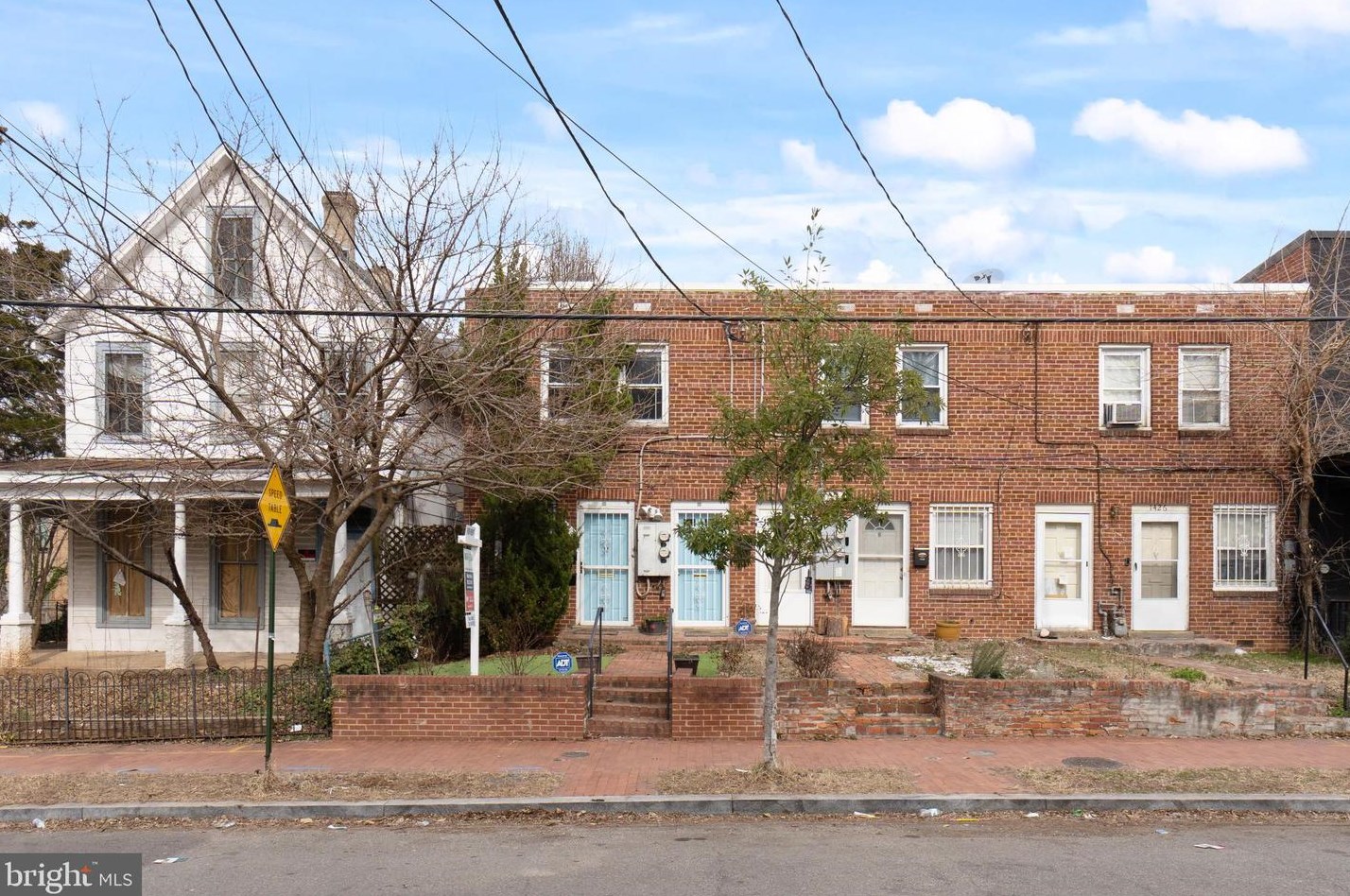 1422 W St Se #2, Washington, DC 20020