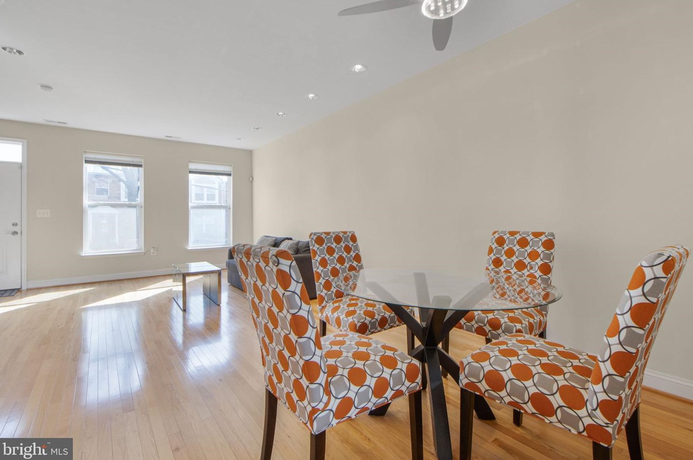 716 Barnes St, Washington, DC 20019-1897