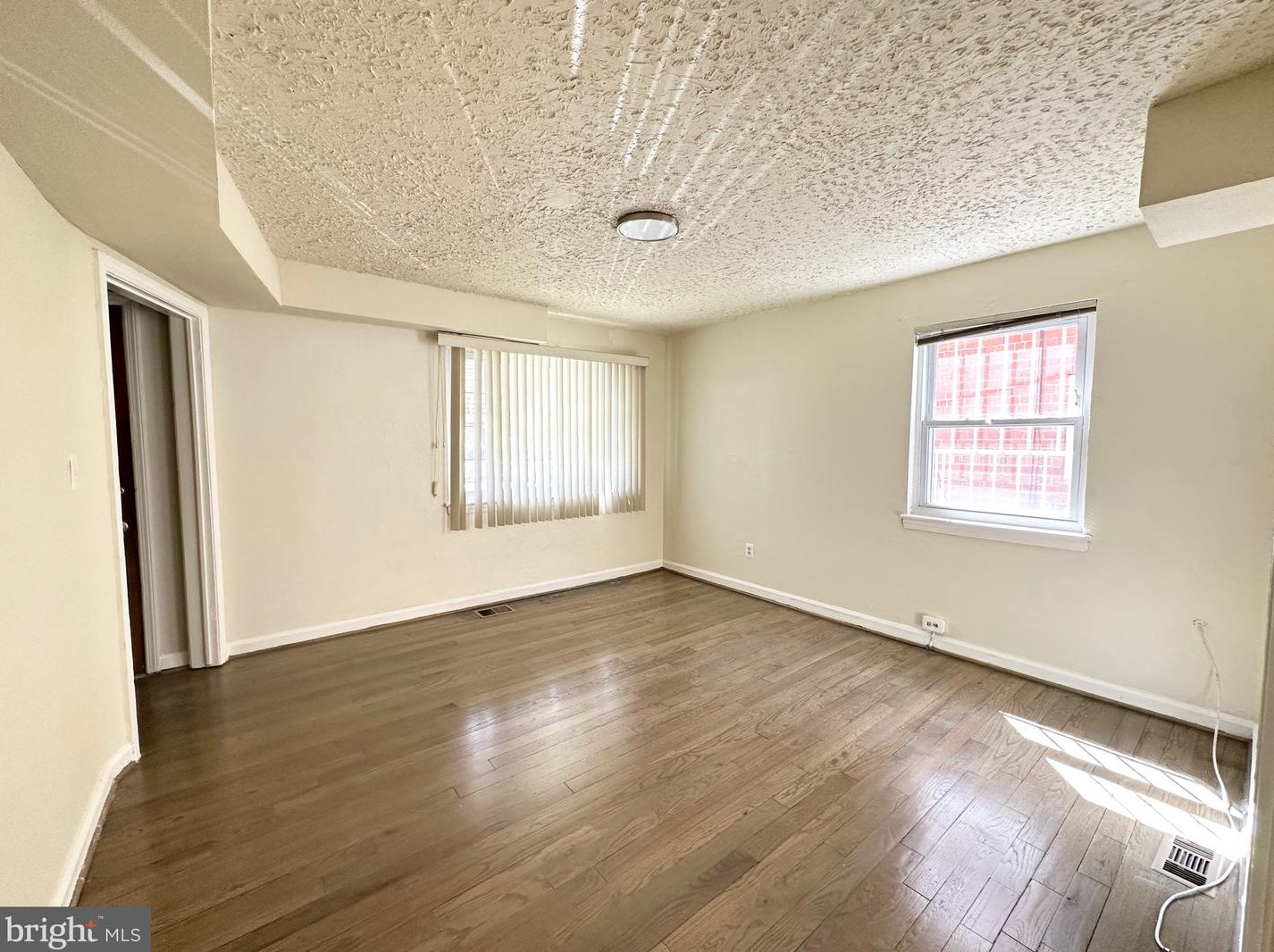 5122 H St Se, Washington, DC 20019