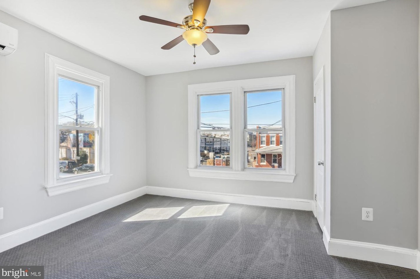 1926 17th St, Washington DC  20020-4704 exterior